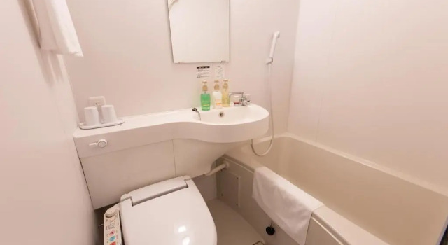 Четырёхместный номер Hotel Kansai