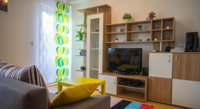 Blue Lake Apartment
