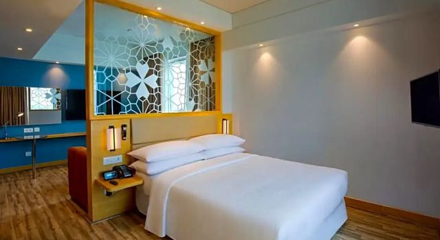 Люкс Executive Holiday Inn Express Chennai Old Mahabalipuram Road