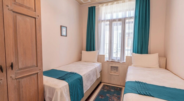 Standard quarto Nar Adaevi