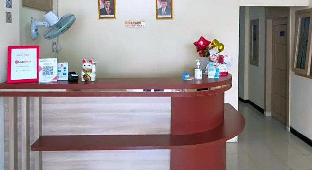 RedDoorz @ Jalan Kolonel Haji Burlian Palembang 2, Rezerwuj Hotel Sukarami Sumatra