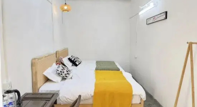 Люкс с 2 комнатами Chaoyuan Homestay (Shuangfeng Temple)
