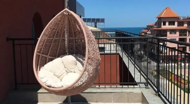 Апартаменты c 1 комнатой с балконом и с видом на море Red Hotel - Lozenetz