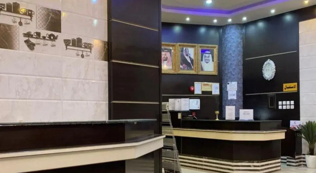 Qasr Aldbab (Family only)