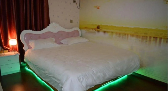 Yujian Fashion Hotel, Забронировать Отель Джин-Чжоу Хубэй