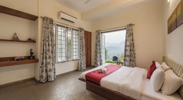 CosmicStays GreyStone Villa Mountain View & Dam