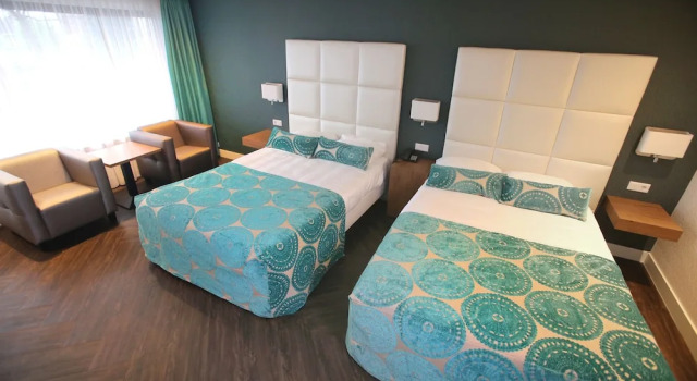 Четырёхместный номер Comfort Van der Valk Hotel Akersloot / A9 ALKMAAR