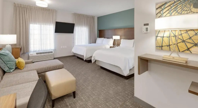 Четырёхместный люкс Staybridge Suites Oklahoma City Dwtn - Bricktown by IHG