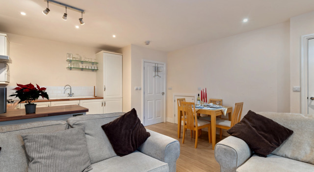 Park Place Court - Close to Town Centre and Beach, Забронировать Отель Отели Тенби 3 звезды, рядом с Castle Hill, 3*