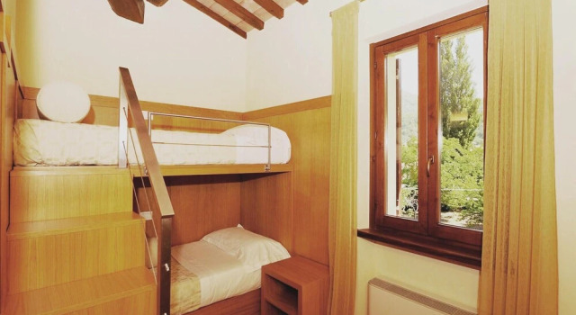 Amazing Apartment in Foligno With Outdoor Swimming Pool, Wifi and 2 Bedrooms, Rezervasyon Daire Umbria havuzlu oteller, Yüzme Havuzu