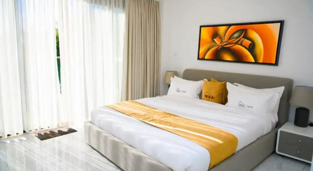Апартаменты White Stone Apartments Nyarutarama