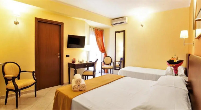Трёхместный номер Hotel Tuscolana
