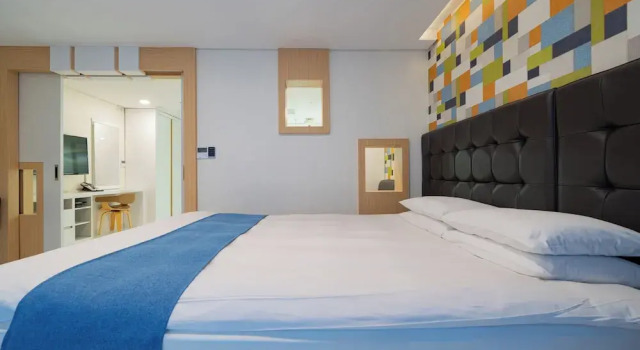 Двухместный семейный номер Deluxe с балконом Hotel Stayon