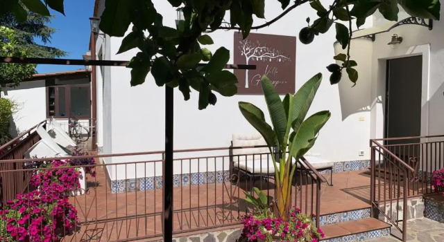 Villa Giuseppina, Book Villa Sommerhuse i Terracina, Hytte