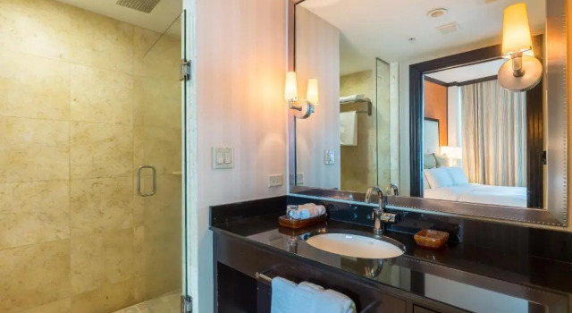 Номер Standard с балконом и с видом на бассейн SBV Luxury Ocean Hotel Suites