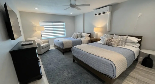 Коттедж Englewood 3 Bedroom Private Pool+Spa Canal on Lemon Bay Home 3 Home
