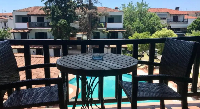 Трёхместный номер Standard Eden Hotel