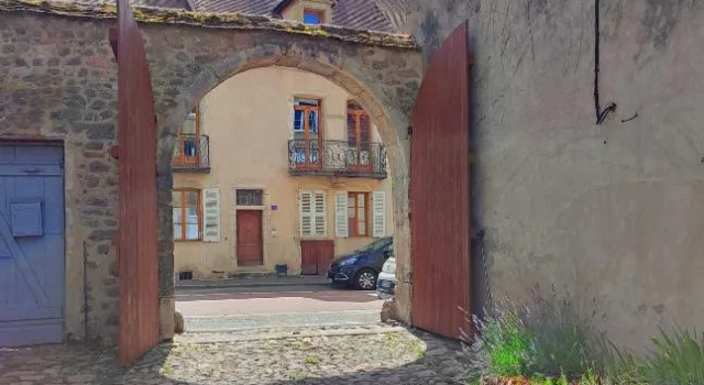 Studio - Pied a Terre Saulieu (Adults Only), Book Hotel Hoteller i Saulieu med parkering, Parkering
