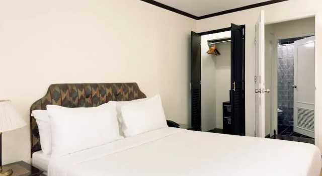 Номер Business Yellow Ribbon Hills Boutique Suites