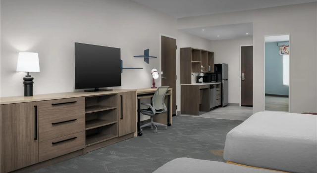 Home2 Suites By Hilton Tooele, Book Hotel Hoteller i Tooele med pool, Swimmingpool