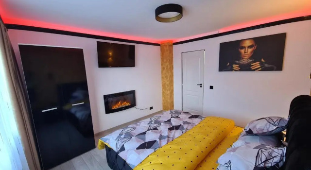 Diamonds House 2, Varaa Hotelli Lupeni 