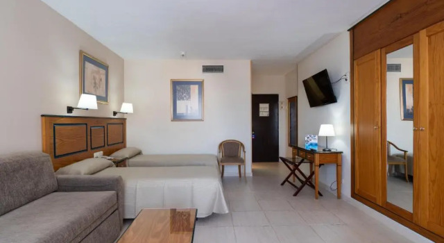 Студия с частичным видом на море Hotel Apartamentos Pyr Fuengirola