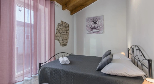 Beautiful Stone House with Large Garden And Private Pool, Varaa Hotelli Selina Istria