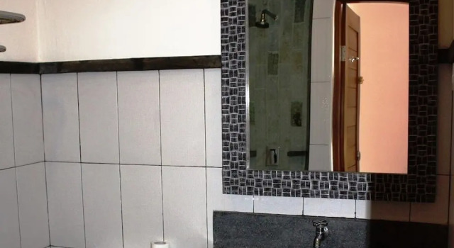 O podwyższonym standardzie pokój Arjuna Homestay