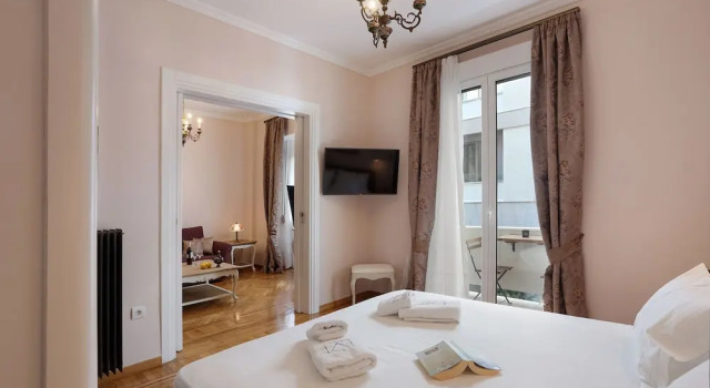 Двухместные апартаменты с балконом V1935 Luxurious Apartments