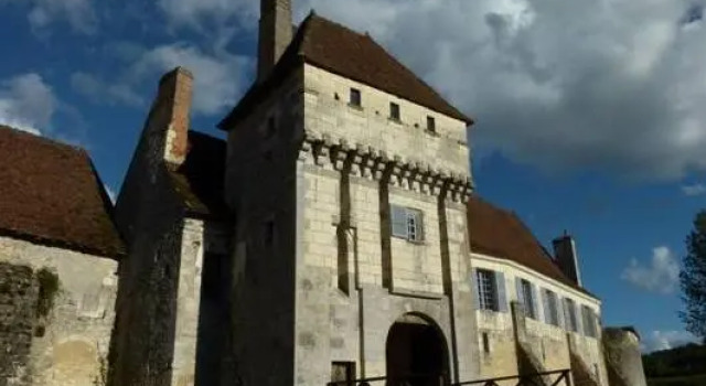 Chateau monastere de la Corroirie, Book Hotel Chemillé-sur-Indrois Centre
