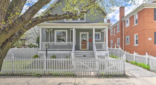 Коттедж Oak Park Home w/ Grill - 5 Mi to Garfield Park!