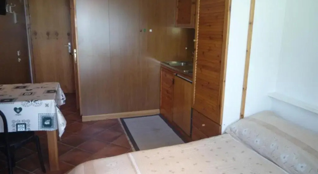 Residence Artuik Appartamenti Solandra, Забронировать Отель Отели Медзана с парковкой, рядом с Подъемник Контре-Мальга Копай, Парковка
