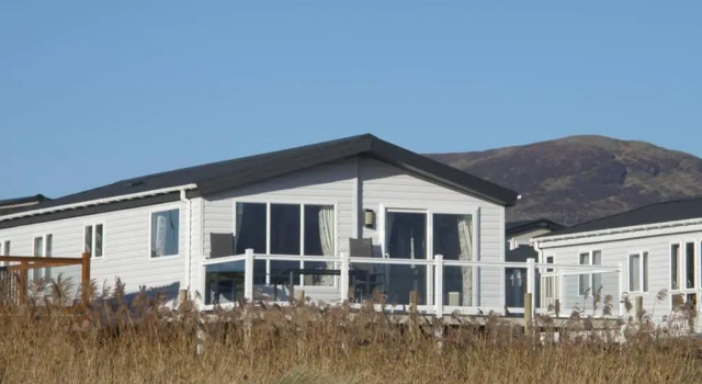 Beachcomber Lodge, 3 bedroom, beachside, dog friendly, Dumfries and Galloway, Scotland