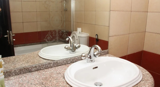 Номер Standard Jeddah Palace Hotel