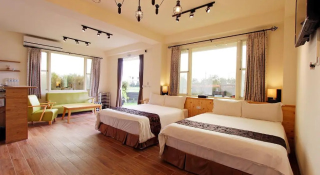 Четырёхместный номер Standard с видом на горы Cai Feng B&B