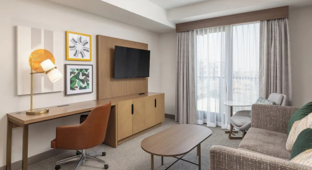 Четырёхместный люкс Holiday Inn & Suites Monterey Park - Los Angeles by IHG