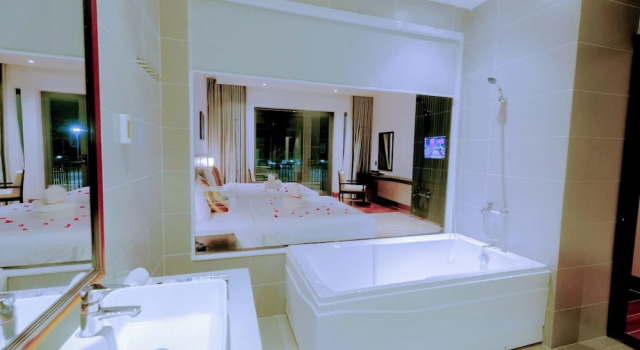 Семейный номер Standard с балконом и с видом на сад Ly Son Pearl Island Hotel & Resort