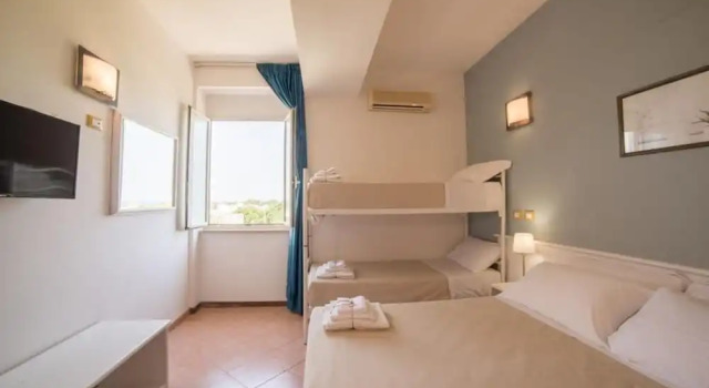 Standard Vierer Zimmer Perla Hotel