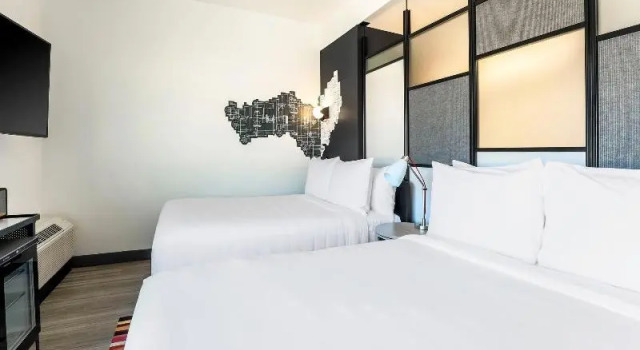 Четырёхместный номер Standard Aloft by Marriott Reno-Tahoe International Airport