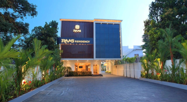 RAAS Residency, Забронировать Отель Бизнес-отели Эрнакулам, 4* 5*
