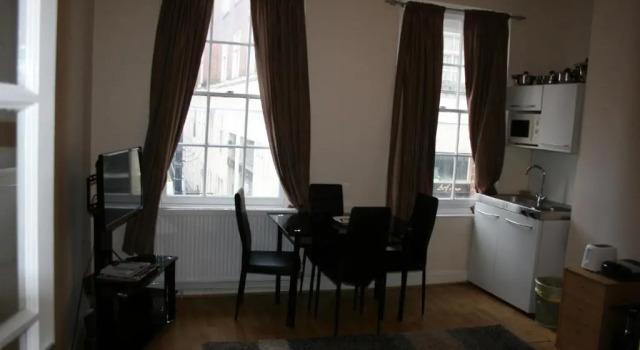 Mayfair Apartment