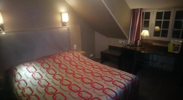 Одноместный номер Standard Logis Hôtel Restaurant de La Croix dOr-Avranches