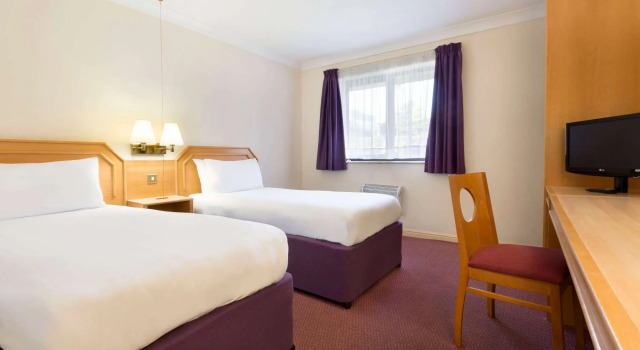 Days Inn by Wyndham Southampton Rownhams, Забронировать Отель Отели Саутгемптона с парковкой, Парковка
