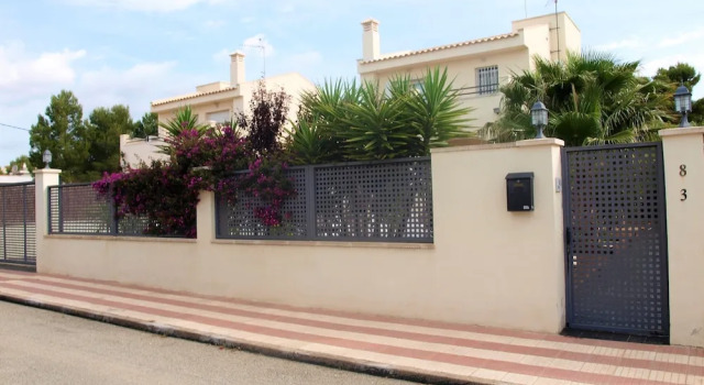 Enthralling Holiday Home in Ametlla de Mar With Private Pool
