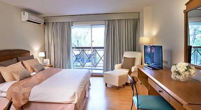 Двухместный номер Standard с балконом Ravipha Residences