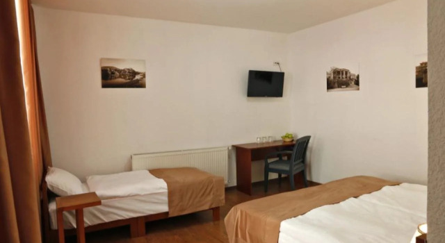 Hotel Club-2100