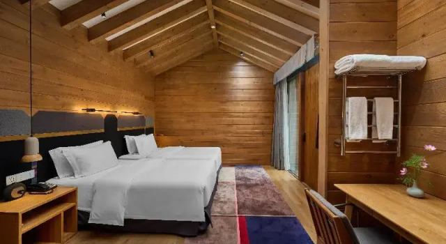 Люкс Hotel Indigo Lugu Lake