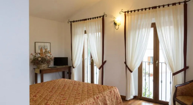 Номер Superior Colleverde Country House & SPA Urbino