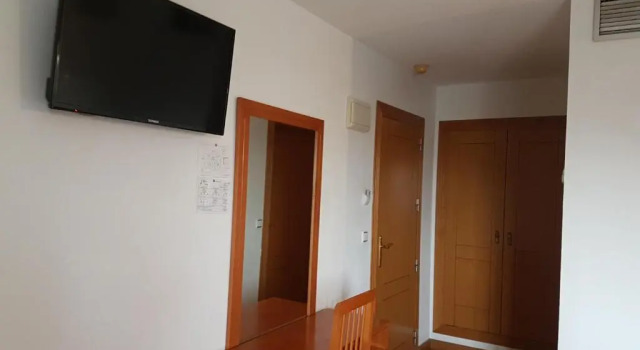 Трёхместный номер Standard Hostal Mediterraneo