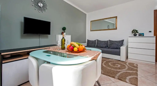 Apartment Rogić, Забронировать Апартаменты/квартира Отели Ровинь с парковкой, рядом с Church of Saint Benedict Rovinj, Парковка